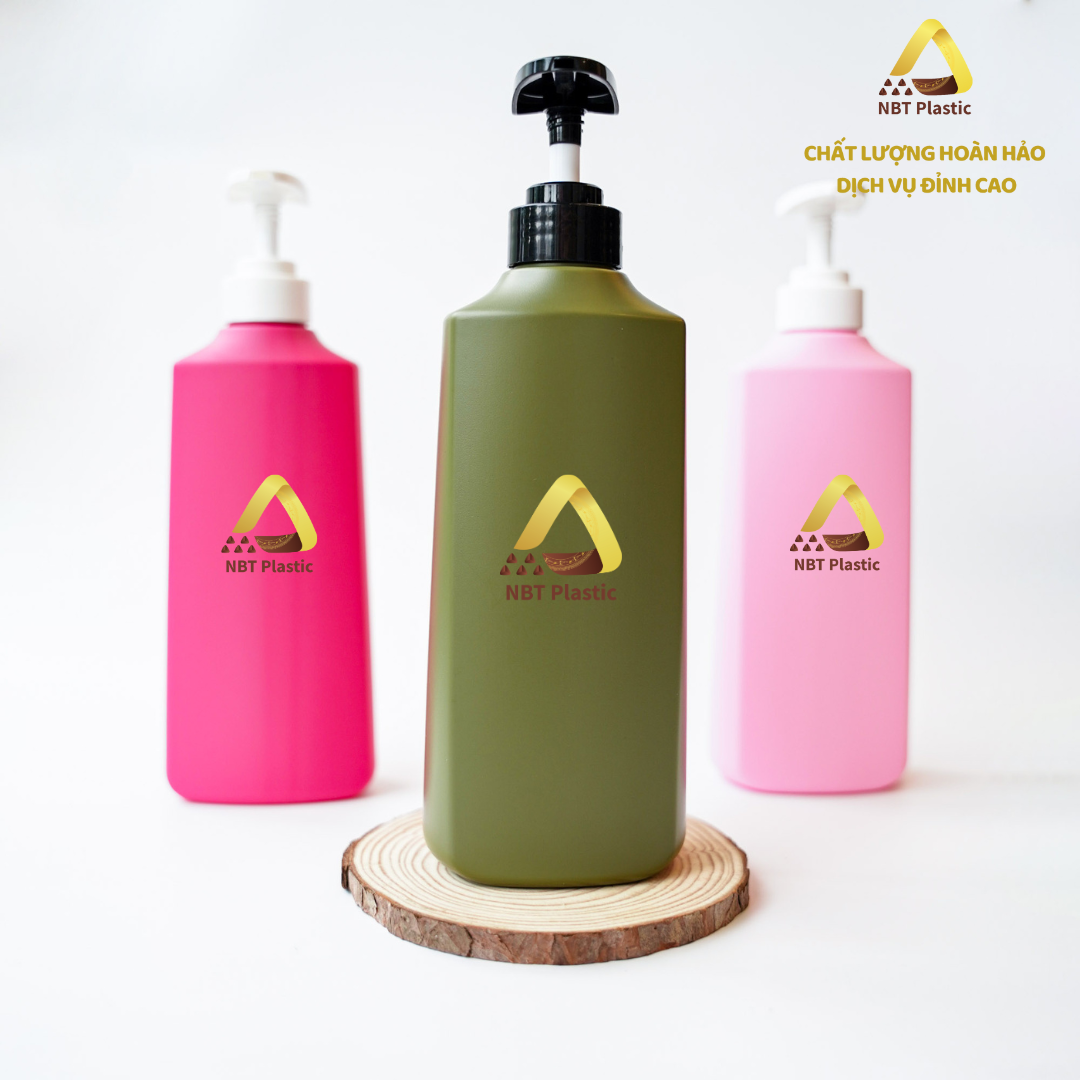 500ml HDPE plastic bottle with stylized trapezoid design
